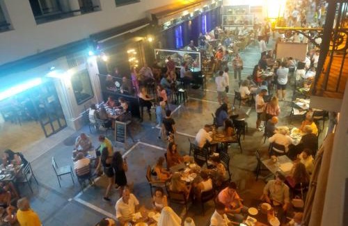 El Puerto de Santa Maria Apartment | BASTINAZO ALOHADREAM - PREMIUM - La mejor ubicación con Aire Acondicionado, Insonorización, Terraza y Equipamiento en El Puerto de Santa María - Grupo de solo menores de 25 no aceptados salvo fianza adicional