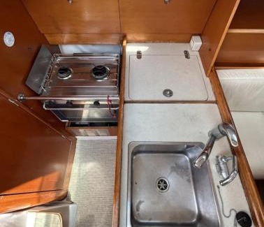 Lorient Boat Rental | Bateau 6 à 8 personnes hyper centre ville