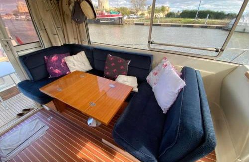 Kerroch Boat Rental | Bateau 6 personnes Larmor Plage