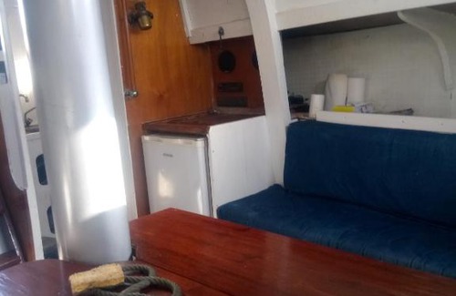 Saint-Tropez City Centre Boat Rental | Bateau en ville