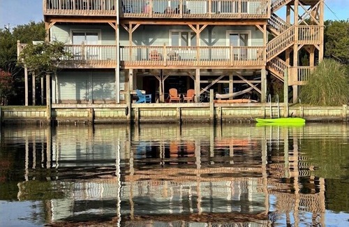 Ocracoke House | Batgirl's Hideaway: Ocracoke Waterfront Paradise