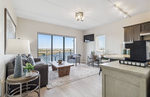 Riverwalk Apartment | Battleship Vista - Parking