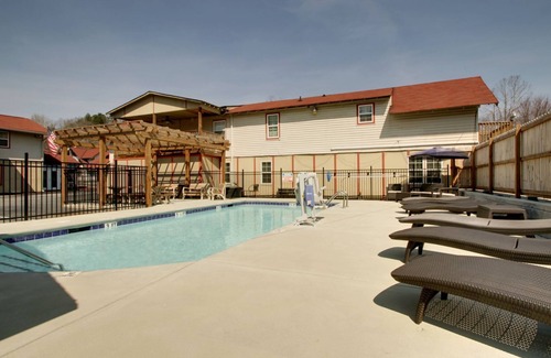 Helen Apartment | Bavarian Brook Unit 4a