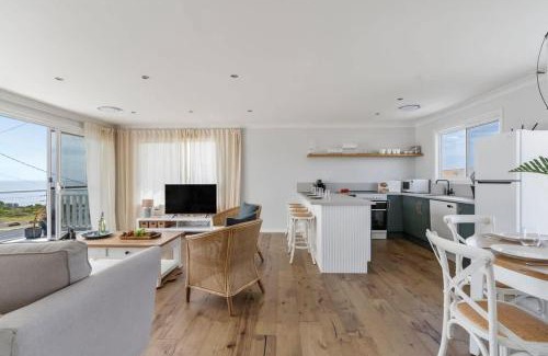 Bawley Point House | Bawley Blue - oceanfront 4BR pet-friendly retreat