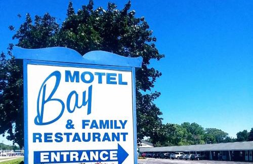 Green Bay Hotel | Bay Motel