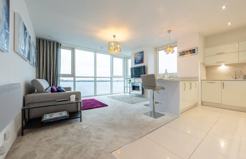 Grangetown Apartment | Bay Point by Tŷ SA
