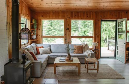 Beulah House | Bay Point Hideaway in the Woods