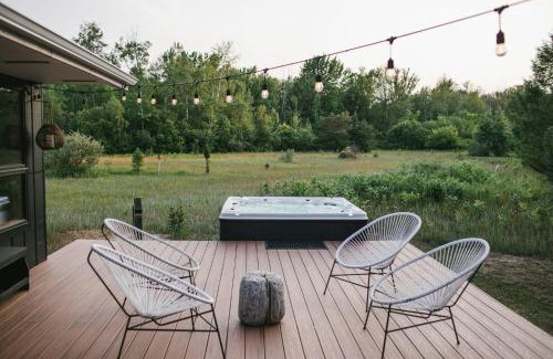 Beulah House | Bay Point Hideaway in the Woods