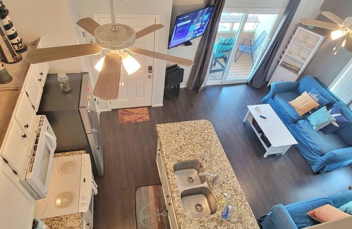Port Isabel Condo | * Bay Sunset Views * Waterfront Pool * Boat Slip