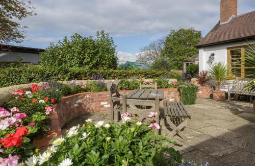 Droitwich House | Bay Tree Cottage