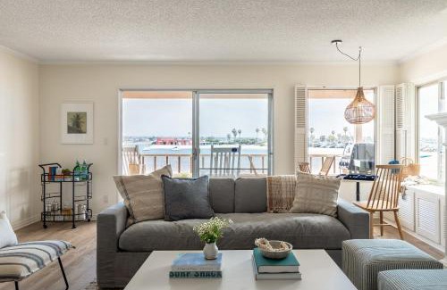 Central Mission Beach House | Bay View Buyout A by AvantStay Mission Beach Home on the Sand Sleeps 20