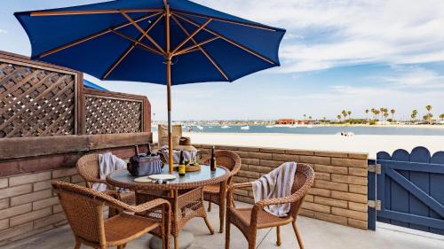 Central Mission Beach Apartment | Bay View II by AvantStay Ocean View Mission Beach Home on the Sand