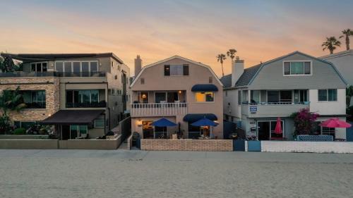 Central Mission Beach Apartment | Bay View II by AvantStay Ocean View Mission Beach Home on the Sand