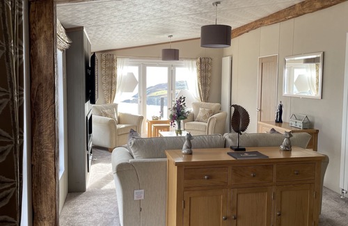 Brixham Cabin | Bay View Luxury Lodge ( pet friendly )