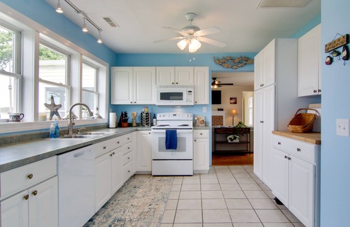 Taylors Island House | Bay Views & Fire Pit: Taylor’s Island Retreat