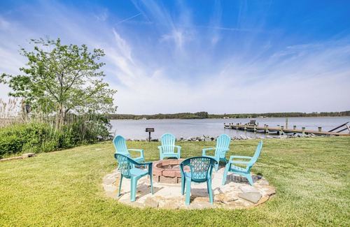 Taylors Island House | Bay Views & Fire Pit: Taylor’s Island Retreat