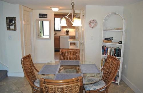 Islamorada House | Bay Views from this Charming 2 Bedroom Condo