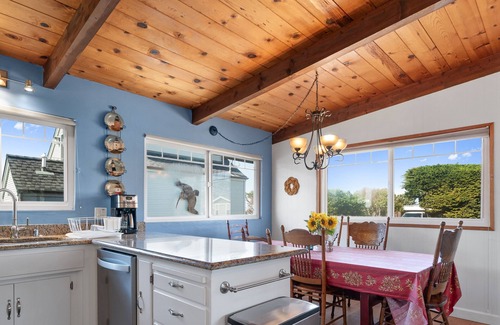 Eastside Santa Cruz House | Bay Watch Beach House