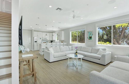 Upper Matecumbe Key Villa | Bayberry Key: Waterfront Htd Pool, FREE Boat Dockage Sep-Oct Only!