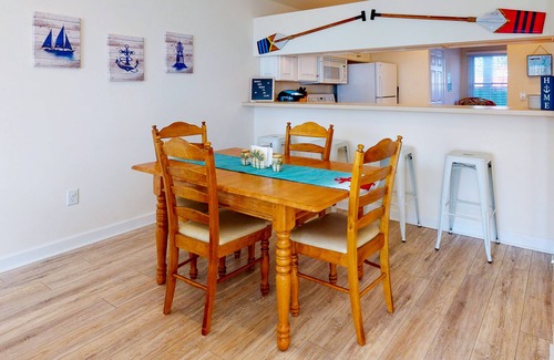 Bethany Beach House | Bayberry Woods condo with fast WiFi, on-site pool, tennis & pickleball