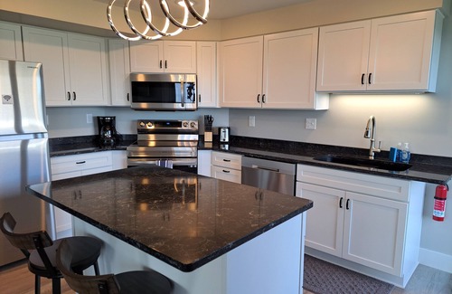 Bayfield House | Bayfield Oasis: Stunning Lake Superior views within walking distance to town!n