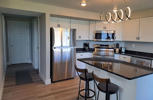 Bayfield House | Bayfield Oasis: Stunning Lake Superior views within walking distance to town!n