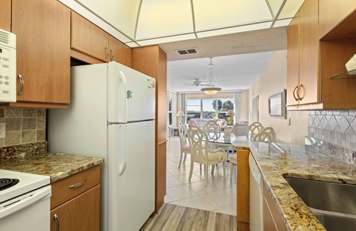 Longboat Key Condo | Bayfront Escape- Beach Harbor Club F202 by RVA