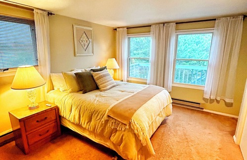 Beach Haven House | BAYFRONT with Beautiful Views and the Best Sunsets in Barnegat Light!