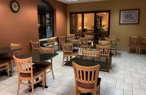Asheville Hotel | Baymont by Wyndham Asheville/Biltmore
