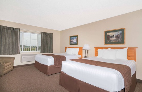 Baxter Hotel | Baymont by Wyndham Baxter/Brainerd Area