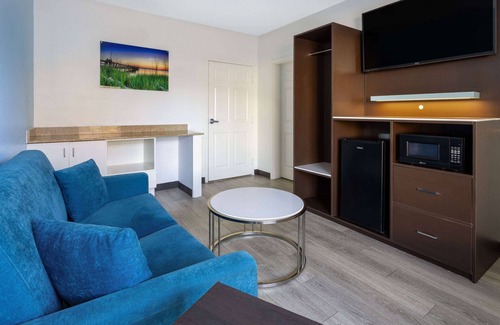 Jacksonville Hotel | Baymont by Wyndham Camp Lejeune