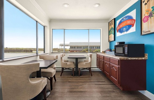 Fort Bragg Hotel | Baymont by Wyndham Fort Bragg