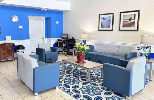Greenwood Hotel | Baymont by Wyndham Greenwood