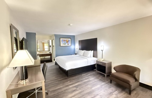 Tallahassee Hotel | Baymont by Wyndham Tallahassee