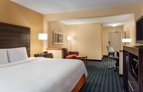 South Tulsa Hotel | Baymont by Wyndham Tulsa