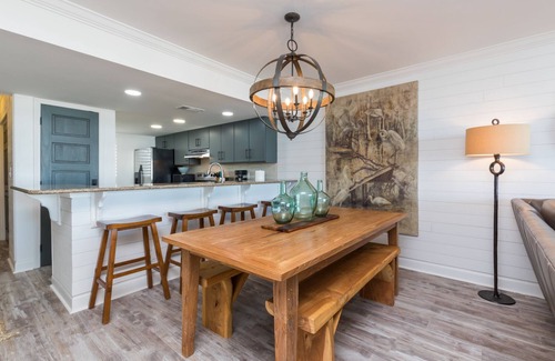 Orange Beach East Condo | Bayside Bliss, 5 Min Walk to Private Beach, 2 Pools, Beach Chairs Umbrellas incl