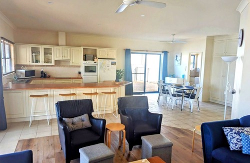Moonta Bay House | Bayside Breeze, Moonta Bay