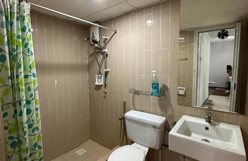 Batu Ferringhi Apartment | Bayu Emas Ferringhi Homestay