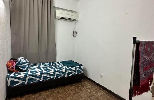 Batu Ferringhi Apartment | Bayu Emas Ferringhi Homestay
