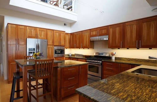 Traverse City House | Bayview Bliss: Modern Luxury Home