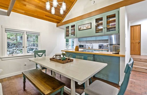 Bremerton House | BayView Retreat w/Waterfall and Beach Access