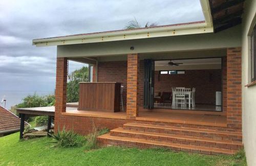 Umdoni Apartment | Bazley High Rocks Top Cottage