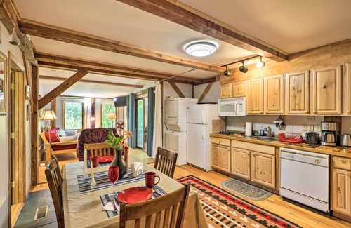 Marshall Apartment | BBQ Deck + Views: 'Sweet Suite' in Leicester