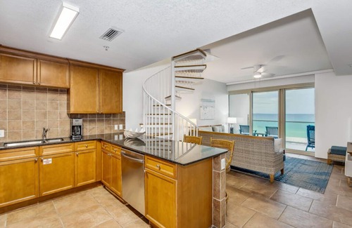Pensacola Beach Condo | BC-302A 2B Gulf Front w/Dly Beach Chairs!