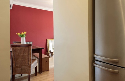 Esquerra de l'Eixample Apartment | BC0PG001DO - DONNA - Three Bedroom Apartment, Sleeps 5