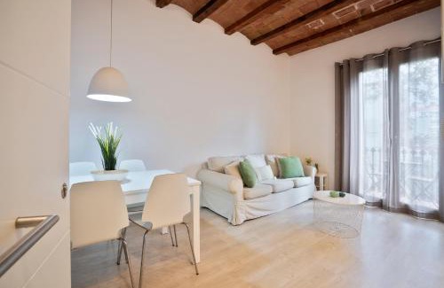 El Camp de l'Arpa del Clot Apartment | BcnStop Sant Pau Suites