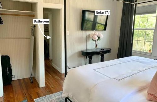 Jacksonville Beach Apartment | Be A Nomad - Fig Tree - Lower Unit