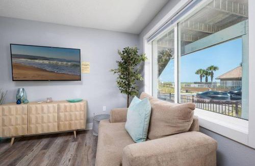 Jacksonville Beach Apartment | Be A Nomad - Oceanfront for Groups - Combined Bottom