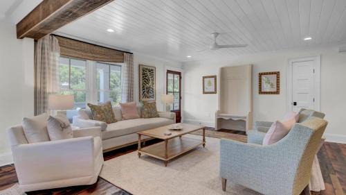 Sullivan's Island Villa | Be a Sullivans Local 1307 Cove Avenue by AvantStay Pool Outdoor Living