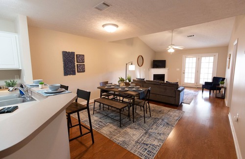 Augusta Condo | 🌻 Be Home | spacious condo w/parking 🌻